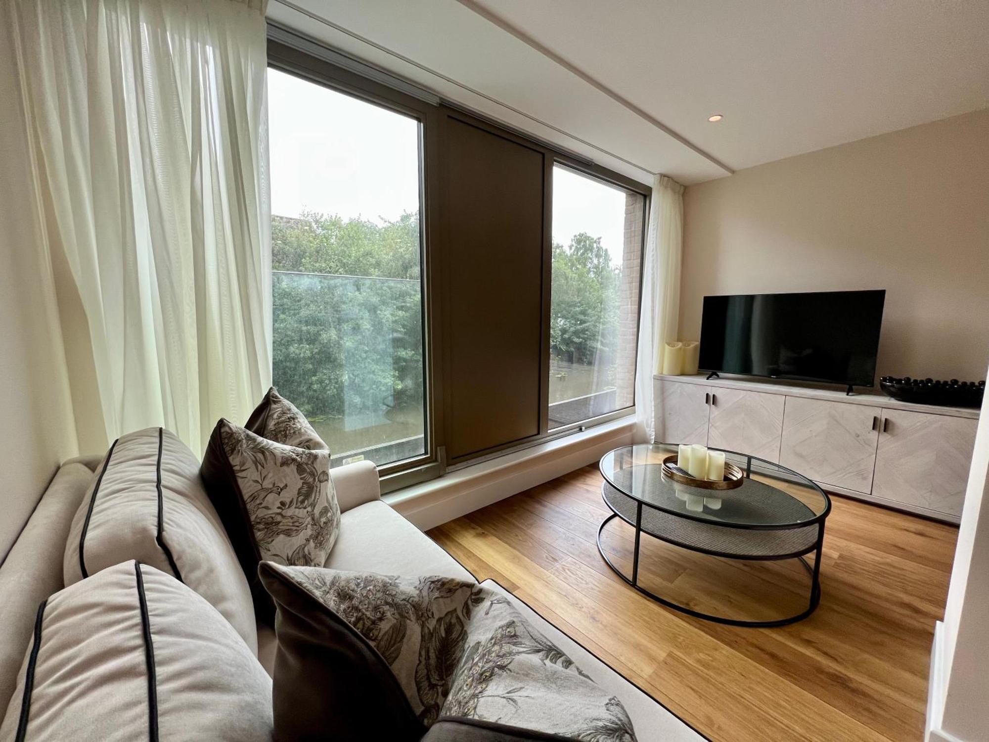 The Noir Blanc Retreat At Ryedale House Apartment ยอร์ค ภายนอก รูปภาพ
